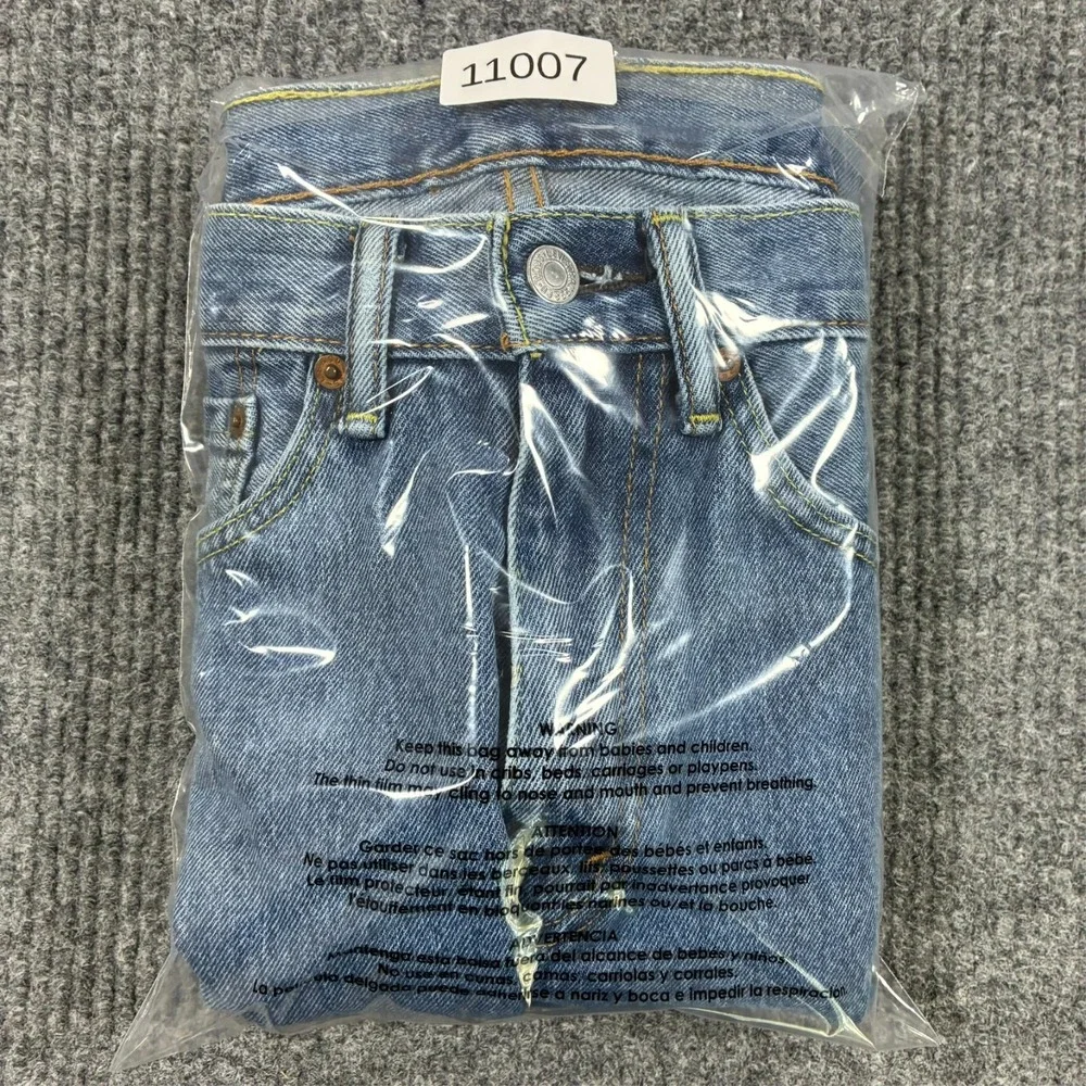Levis 505 Mens Straight Leg Jeans Size 32x30 Medium Wash Regular Fit Mid Rise